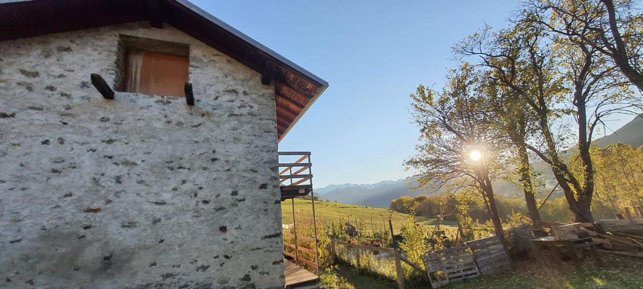 Casa Indipendente Val D'Ayas - Challand Saint Anselme ภายนอก รูปภาพ