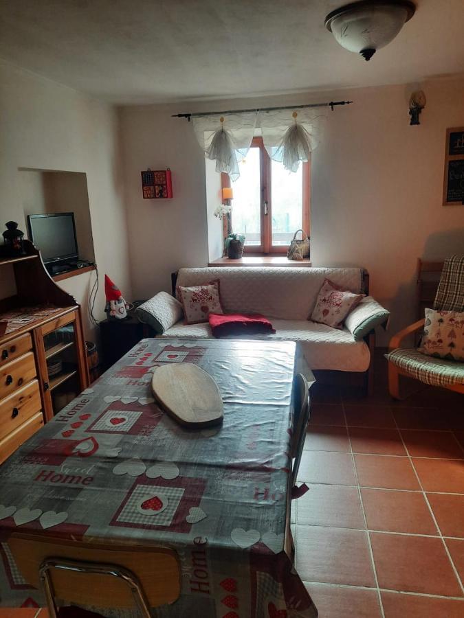 Casa Indipendente Val D'Ayas - Challand Saint Anselme ภายนอก รูปภาพ